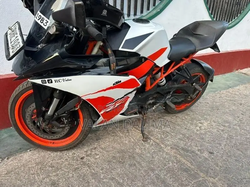 KTM RC 200 2018