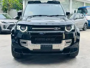 Land Rover Defender 2023