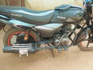 Bajaj Platina 100 2015