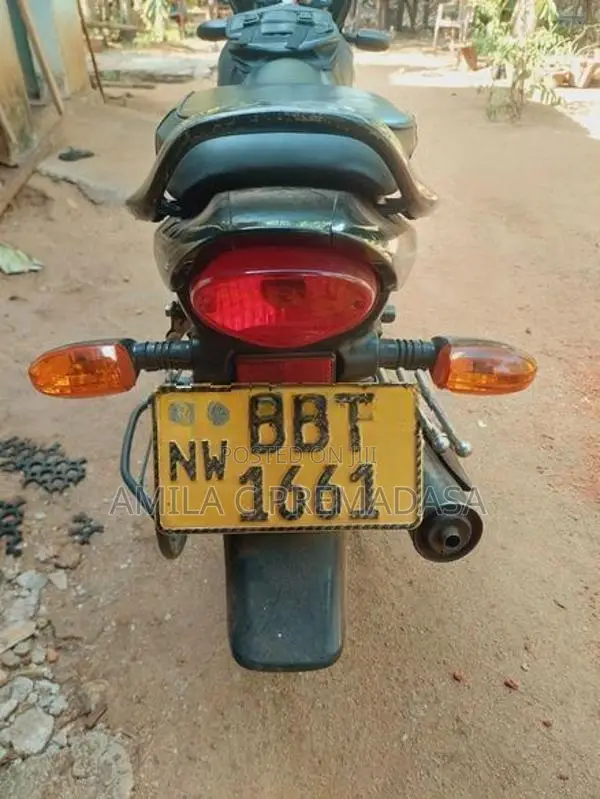 Bajaj Platina 100 2015
