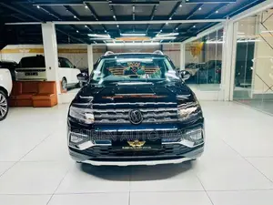 Volkswagen Taigun TOPLINE SUNROOF 2026