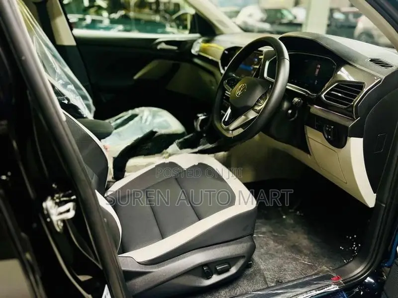 Volkswagen Taigun TOPLINE SUNROOF 2026