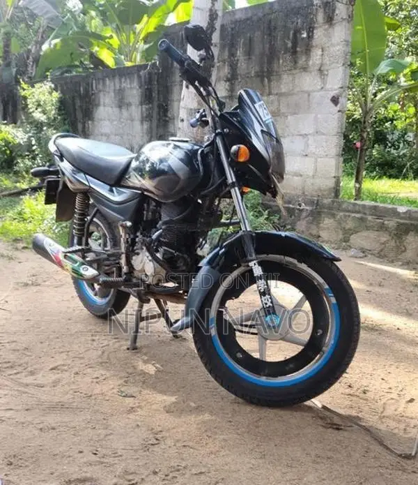 Bajaj Platina 100 2016