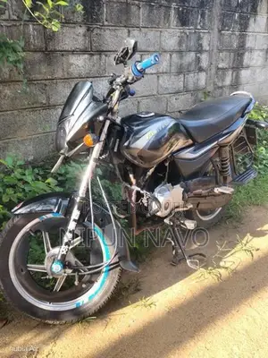 Bajaj Platina 100 2016