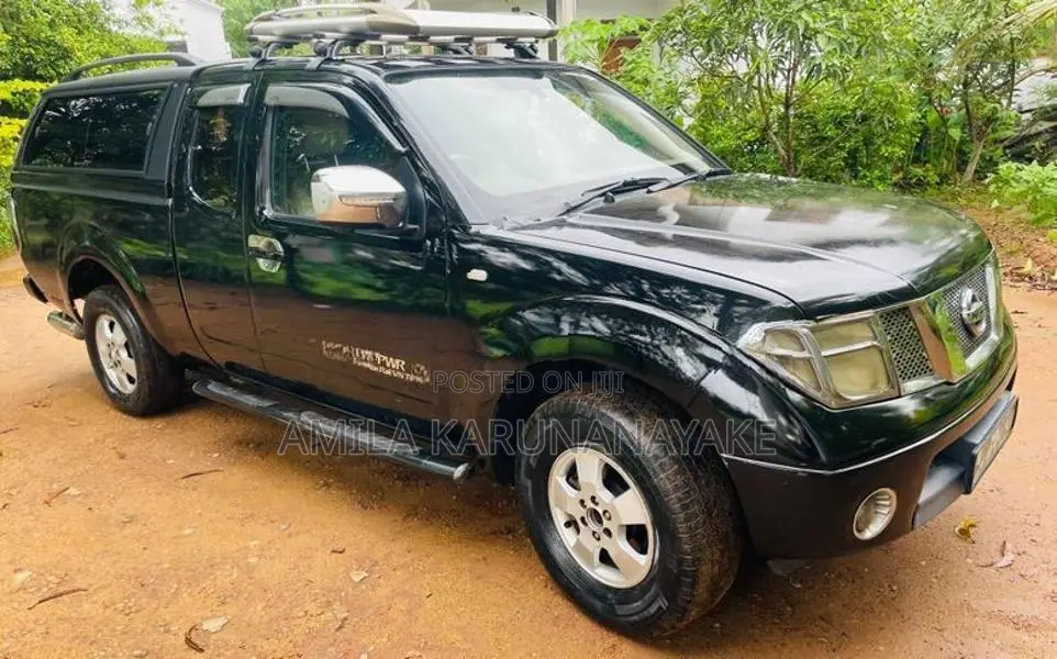 Nissan Navara Frontier LE 2010
