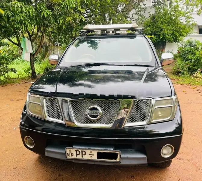 Nissan Navara Frontier LE 2010