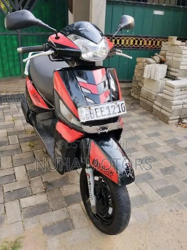 Mahindra Gusto 2016