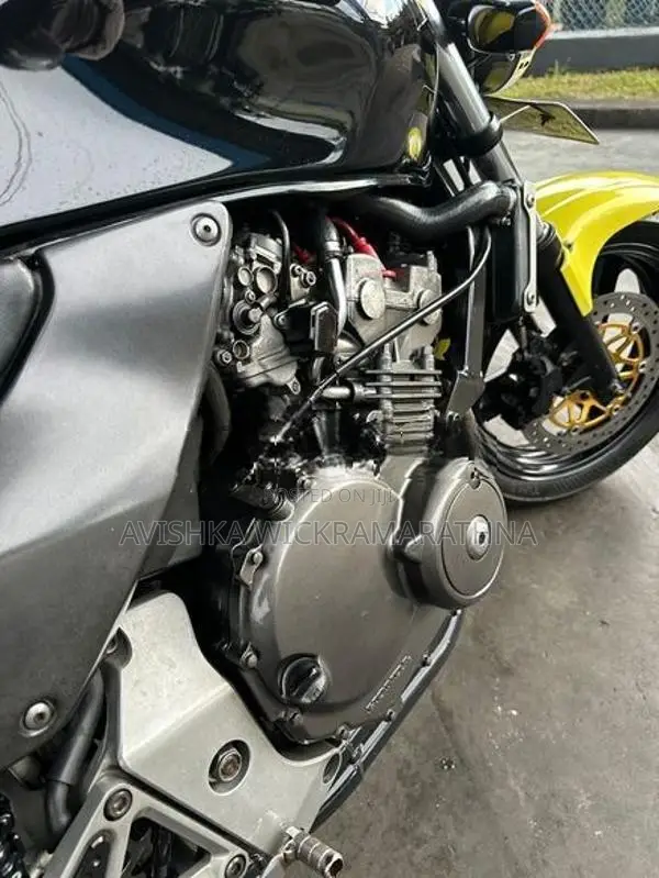 Honda Hornet 2016