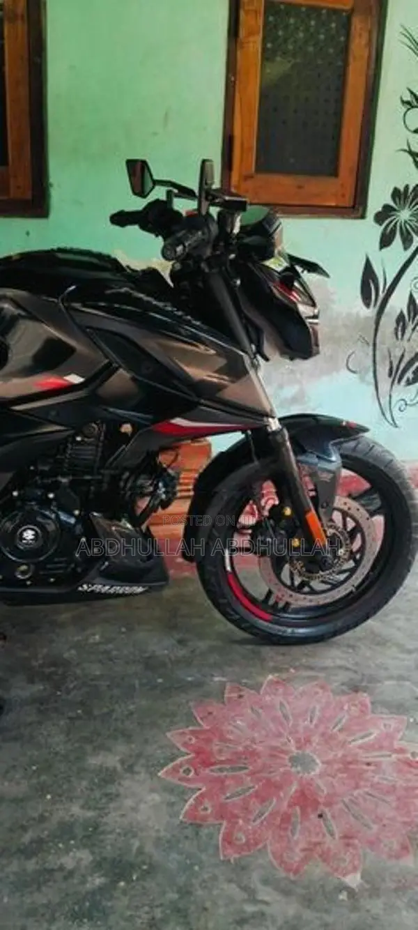 Bajaj Pulsar N160 2025