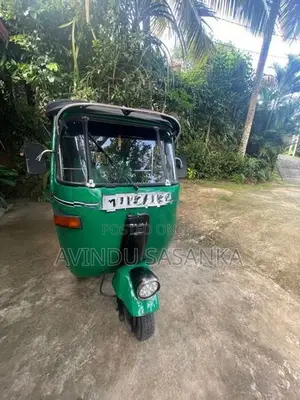 Bajaj RE 1990