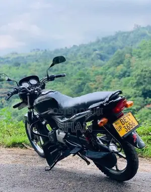 Bajaj Platina 100 ES 2017