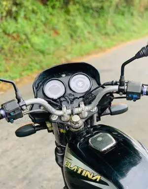 Bajaj Platina 100 ES 2017