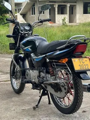 Bajaj CT100 2006