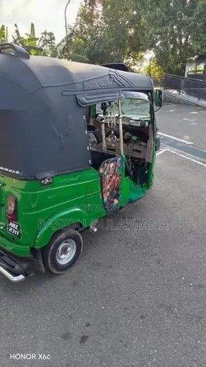 Bajaj RE 2026