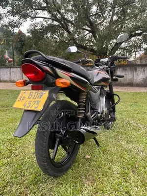 Bajaj Platina 100 2015