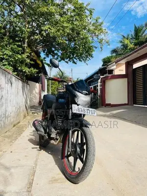 Honda Twister 2016