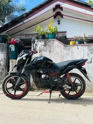 Honda Twister 2016