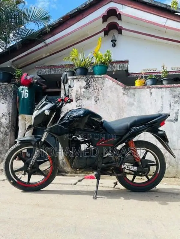 Honda Twister 2016