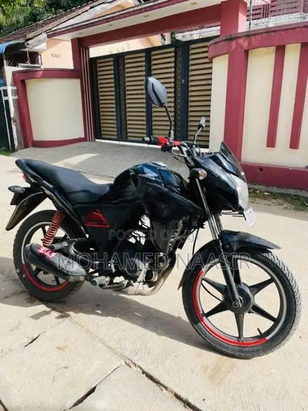 Honda Twister 2016