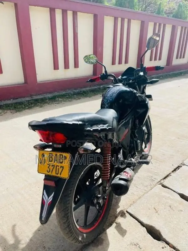 Honda Twister 2016