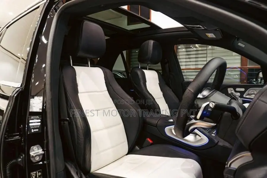 Mercedes Benz GLE 300D 4 Matic AMG Premium+ 2020