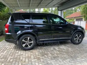 Ssang Yong Rexton Highest Spec 2015