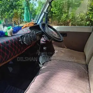 Mitsubishi Delica L300 1985