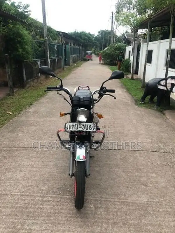 Bajaj Boxer 2006