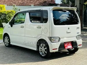 Suzuki Wagon R Custom Z 2024