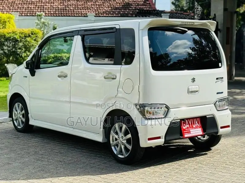 Suzuki Wagon R Custom Z 2024