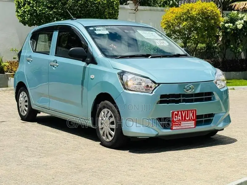 Daihatsu Mira L 2024
