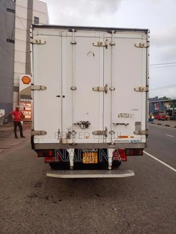 Isuzu 4JJ1 2010