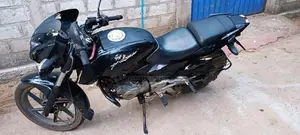 Bajaj Pulsar 180 2011