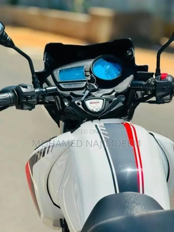 TVS Apache RTR 180 2017