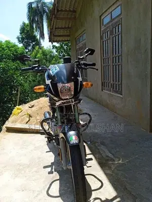 Bajaj CT100 2025