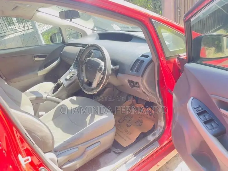 Toyota Prius 2012