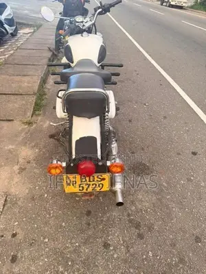Royal Enfield Classic 350 2016
