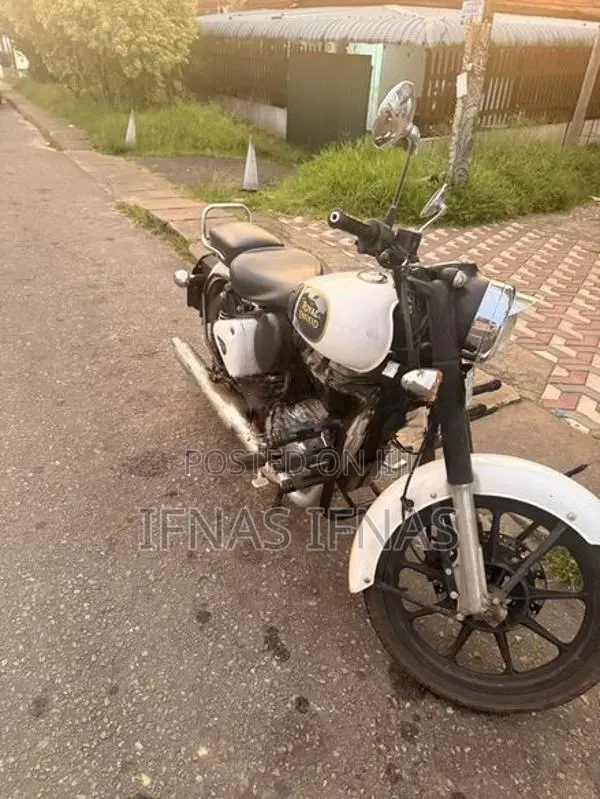 Royal Enfield Classic 350 2016