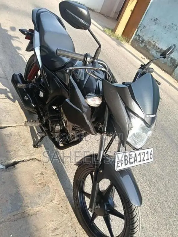 Honda Twister 2016
