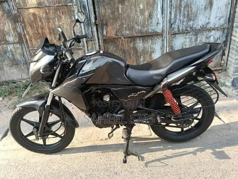 Honda Twister 2016