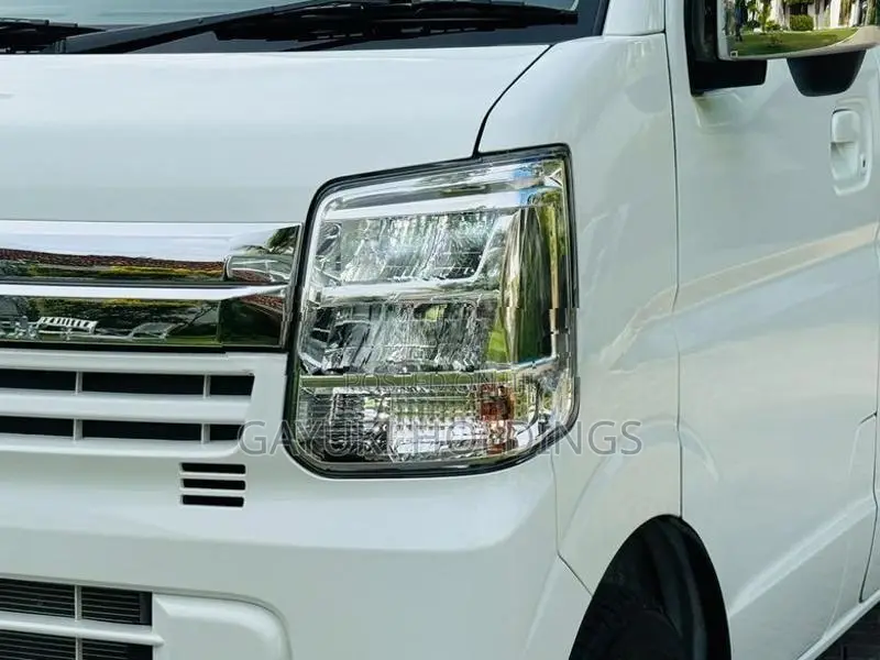 Suzuki Every 2024