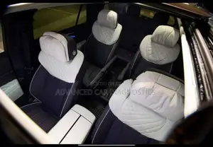 Cadillac Hongqi R Royce E Hs9 2026