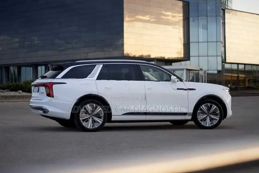 Cadillac Hongqi R Royce E Hs9 2026