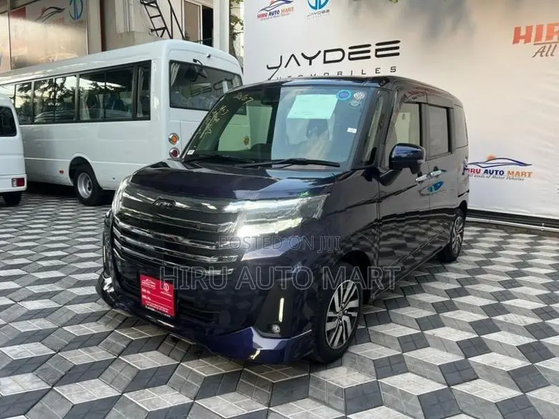 Toyota Roomy Custom G 2023