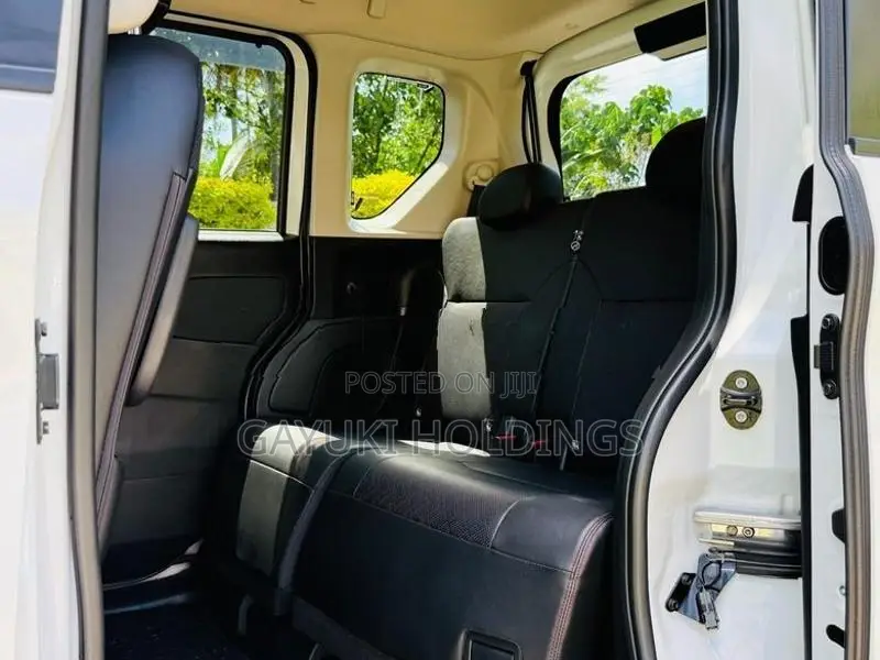 Nissan Roox 2023