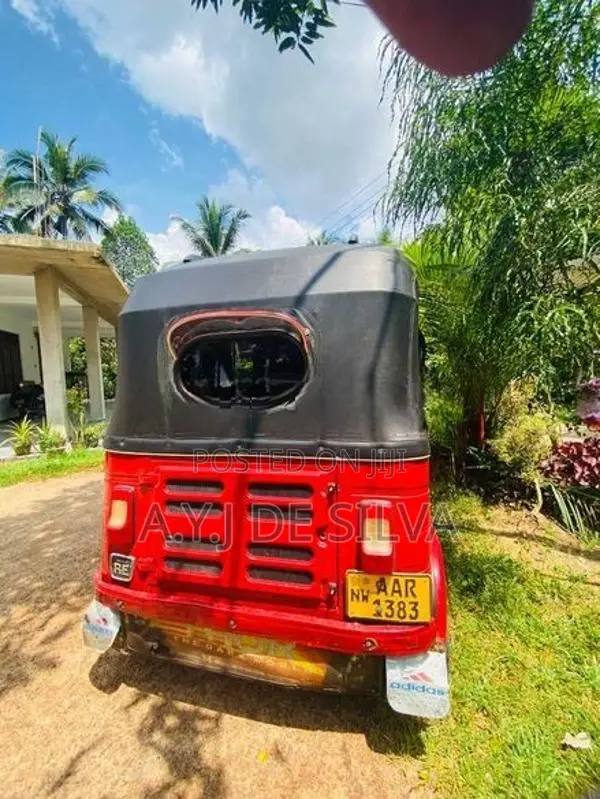 Bajaj RE Three Wheeler 2014