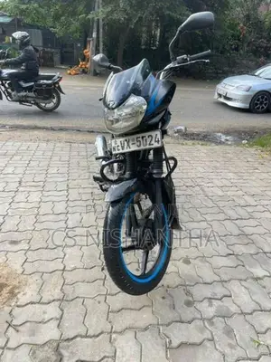 Bajaj Discover 2010