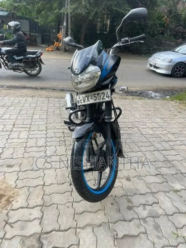 Bajaj Discover 2010