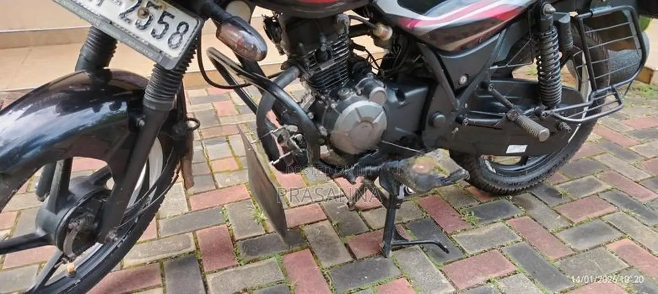 Bajaj Discover 2012