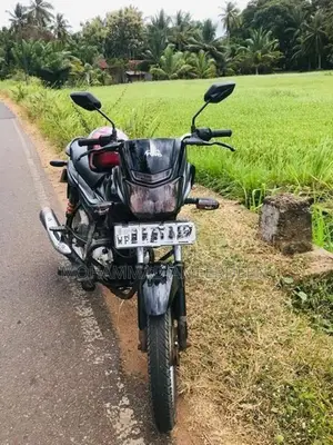 Bajaj Platina 100 2018